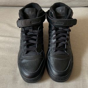 ADIDAS ORIGINALS FORUM MID - BRAND NEW WITHOUT TAGS